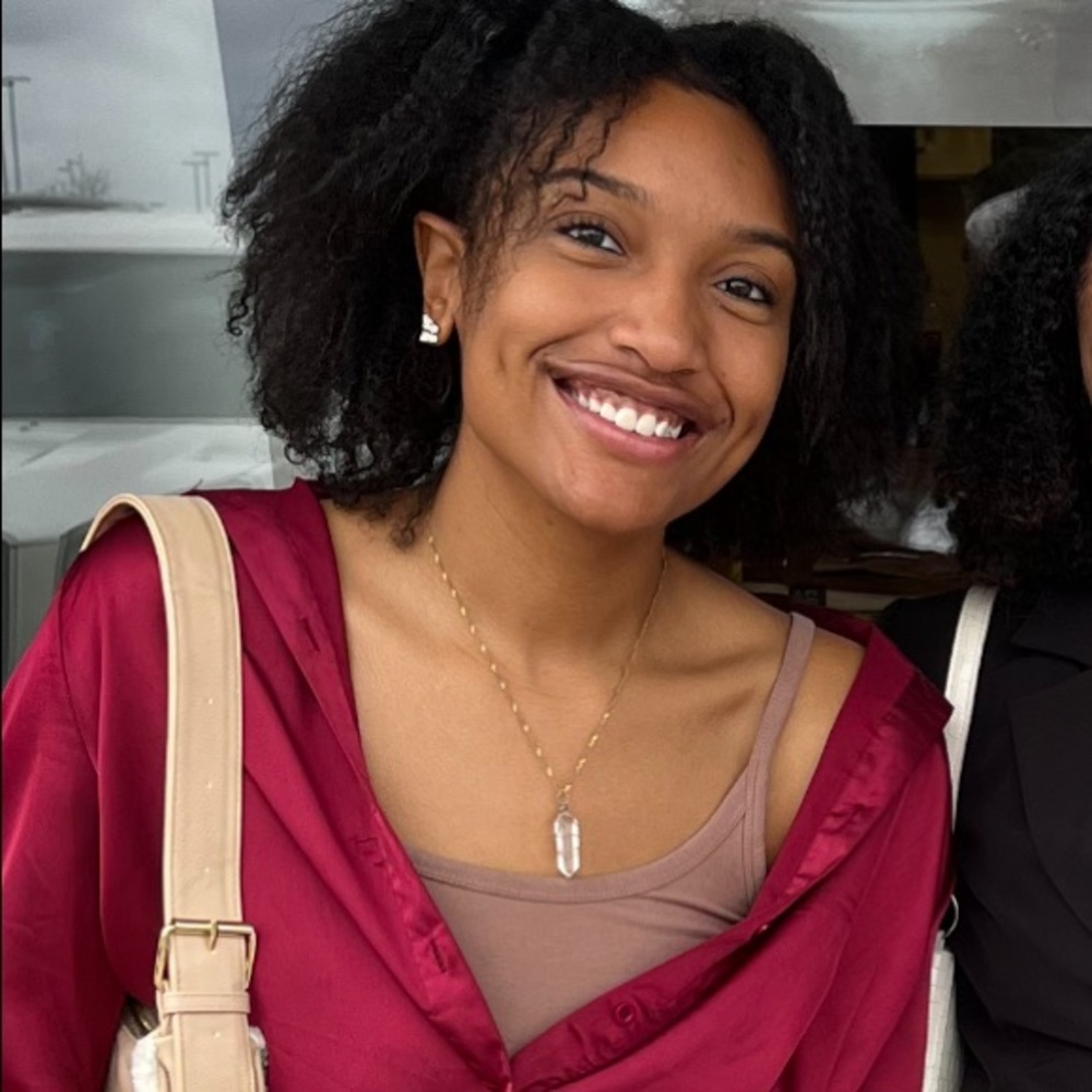 Meet your Posher, Victoria